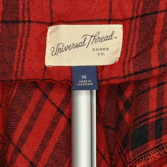 Universal Thread Plaid Henley Blouse - Deep Red & Black- Extra Large - Picture 5 of 7